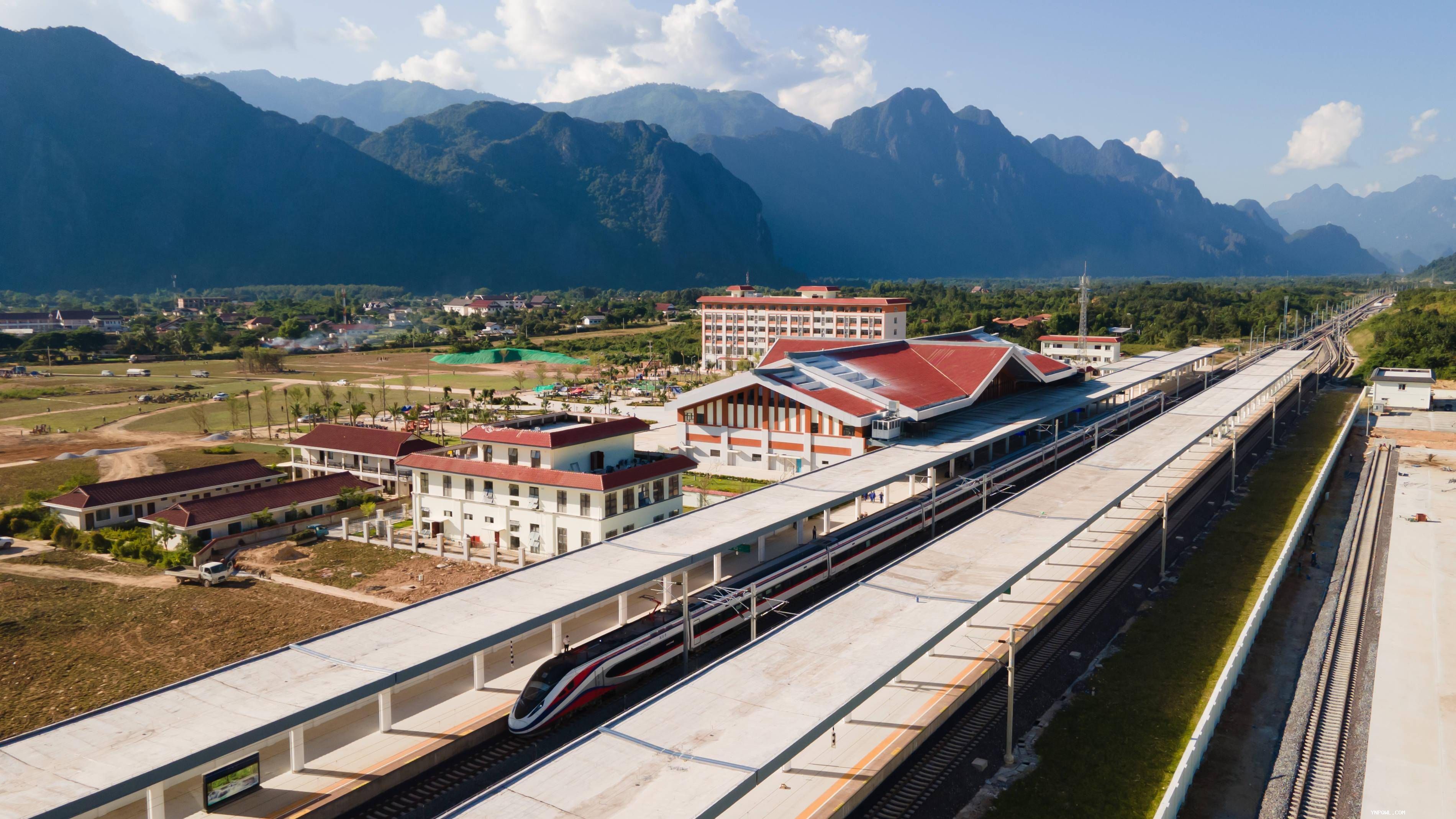 中老鐵路，建一座工程,造福一方百姓