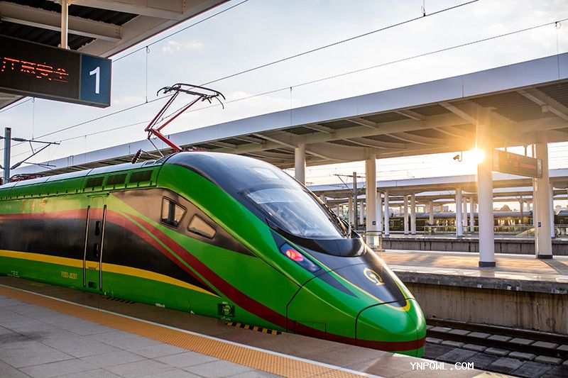 中老鐵路國際旅客列車(chē)持續火爆，促進(jìn)中老兩國旅游發(fā)展